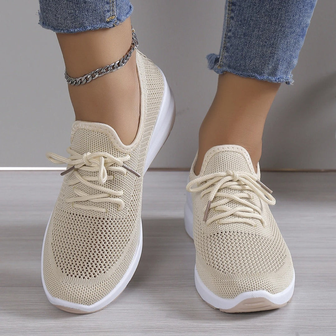 Kira Sneakers | Lightweight & Everyday Comfort